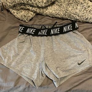 light grey nike shorts